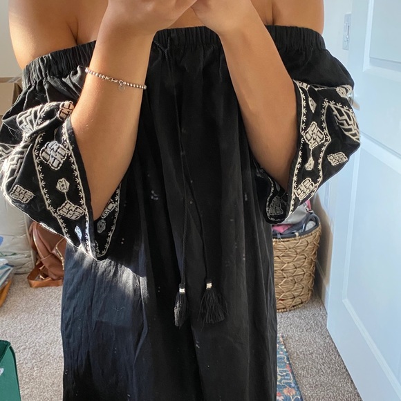 Embroidered Dress - Picture 4 of 8